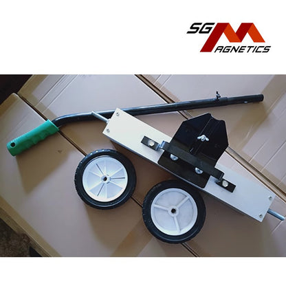 18" Magnetic Floor Sweeper with Release